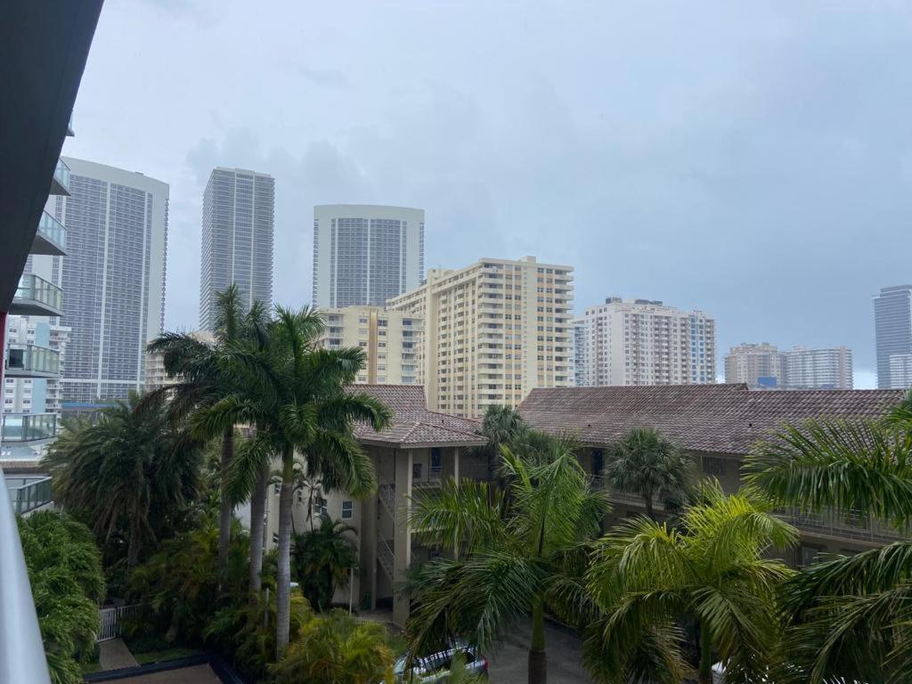 Studio 2Bed Beach Apmt With Amazing Views 30B Hallandale Beach Exteriér fotografie